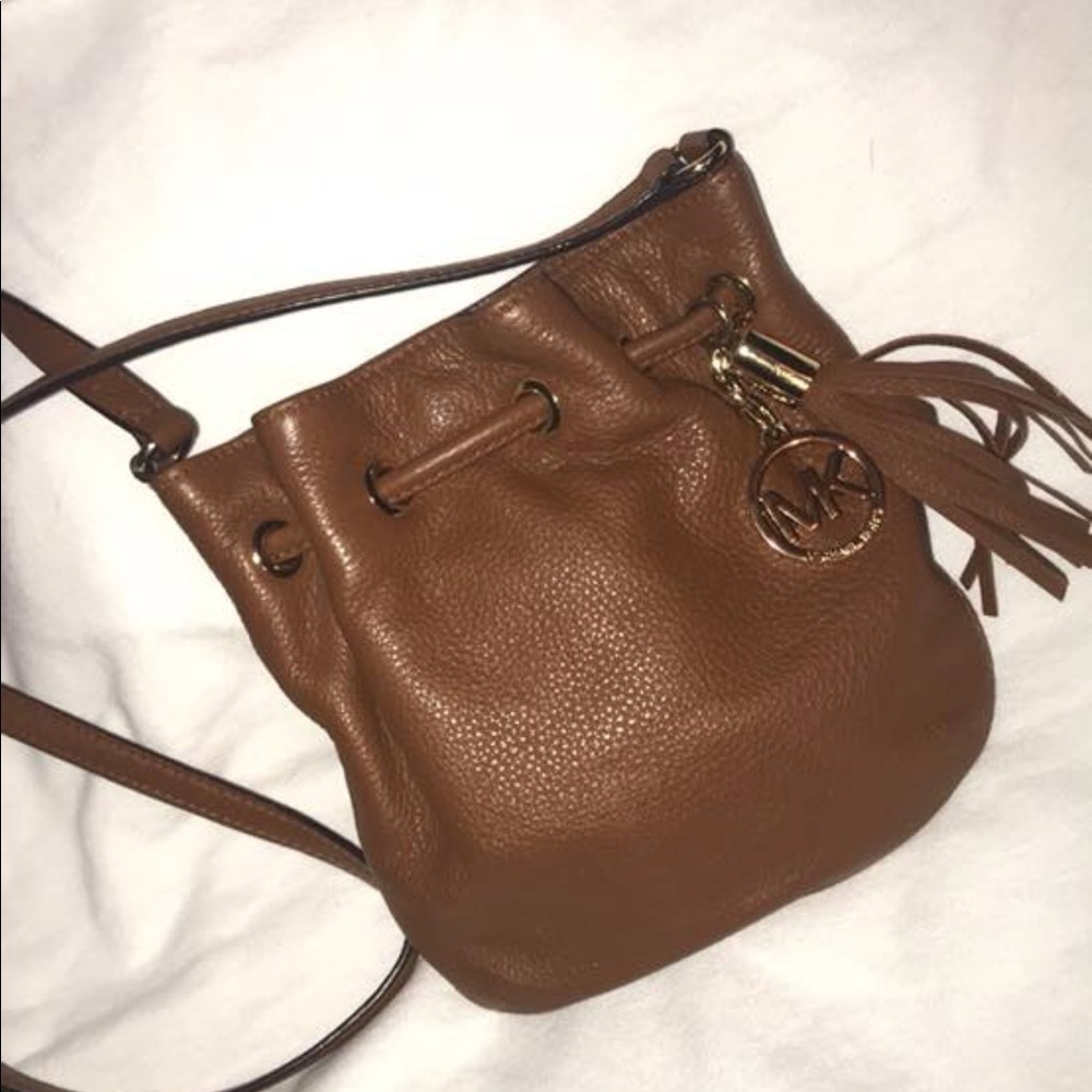 Michael Kors cross body purse! - Picture 4 of 4